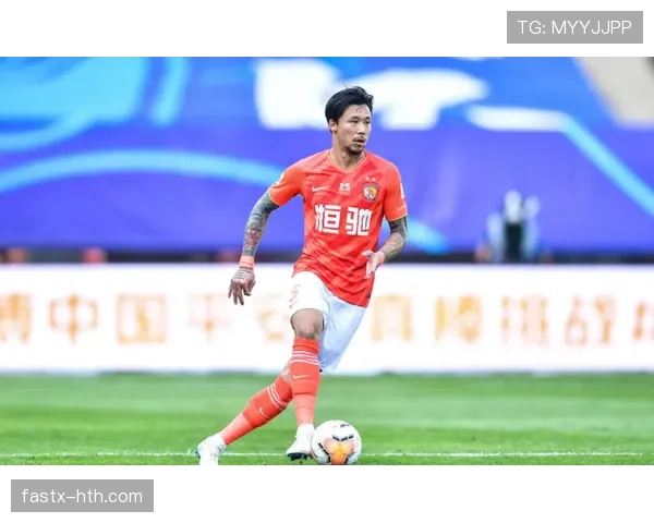 张琳芃职业轨迹：从恒大主力到国家队常客的稳健发展